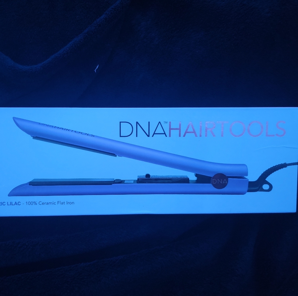 DNA hairtools hair straightener